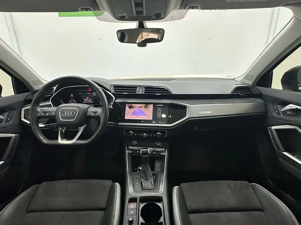 Audi Q3 — миниатюра 12