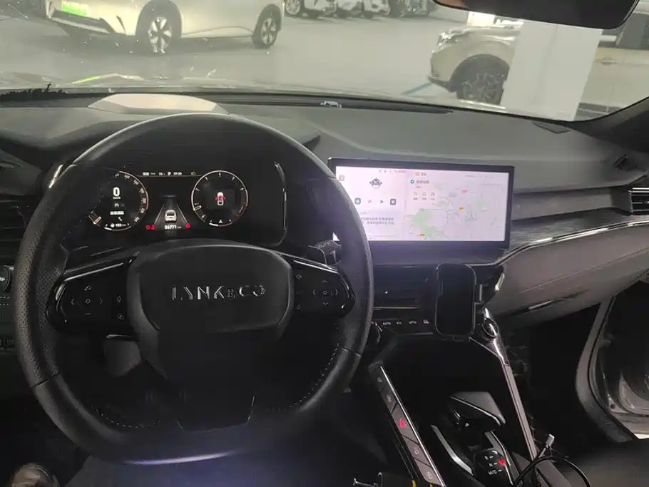 Lynk & Co 06 — миниатюра 12