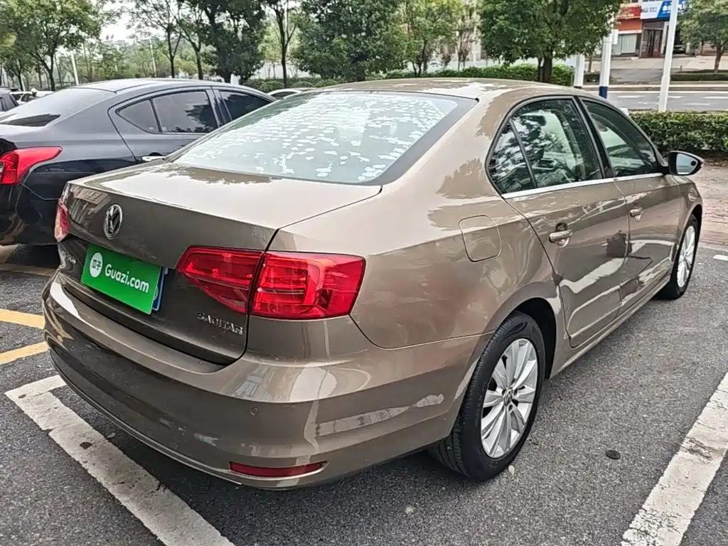 Volkswagen Sagitar — миниатюра 7