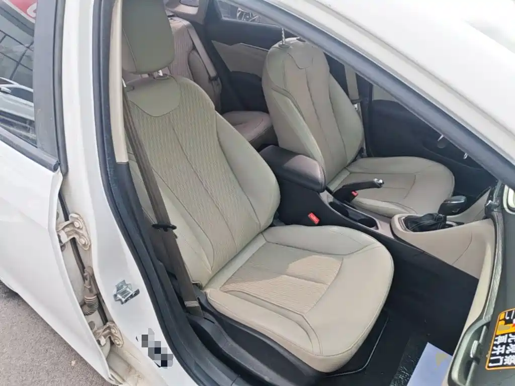 Buick Excelle — миниатюра 25