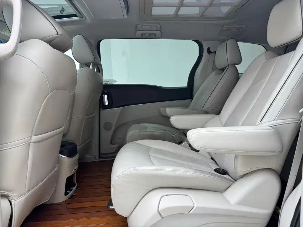 Buick GL8 — миниатюра 16