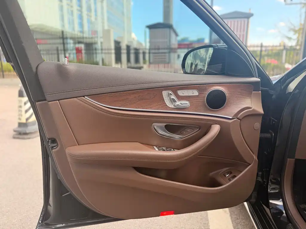 Mercedes-Benz E-Class New Energy — миниатюра 12