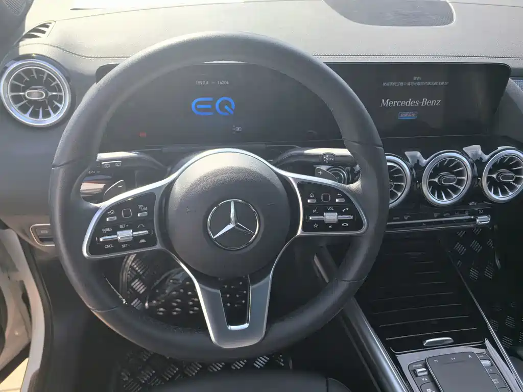 Mercedes-Benz EQA — миниатюра 16