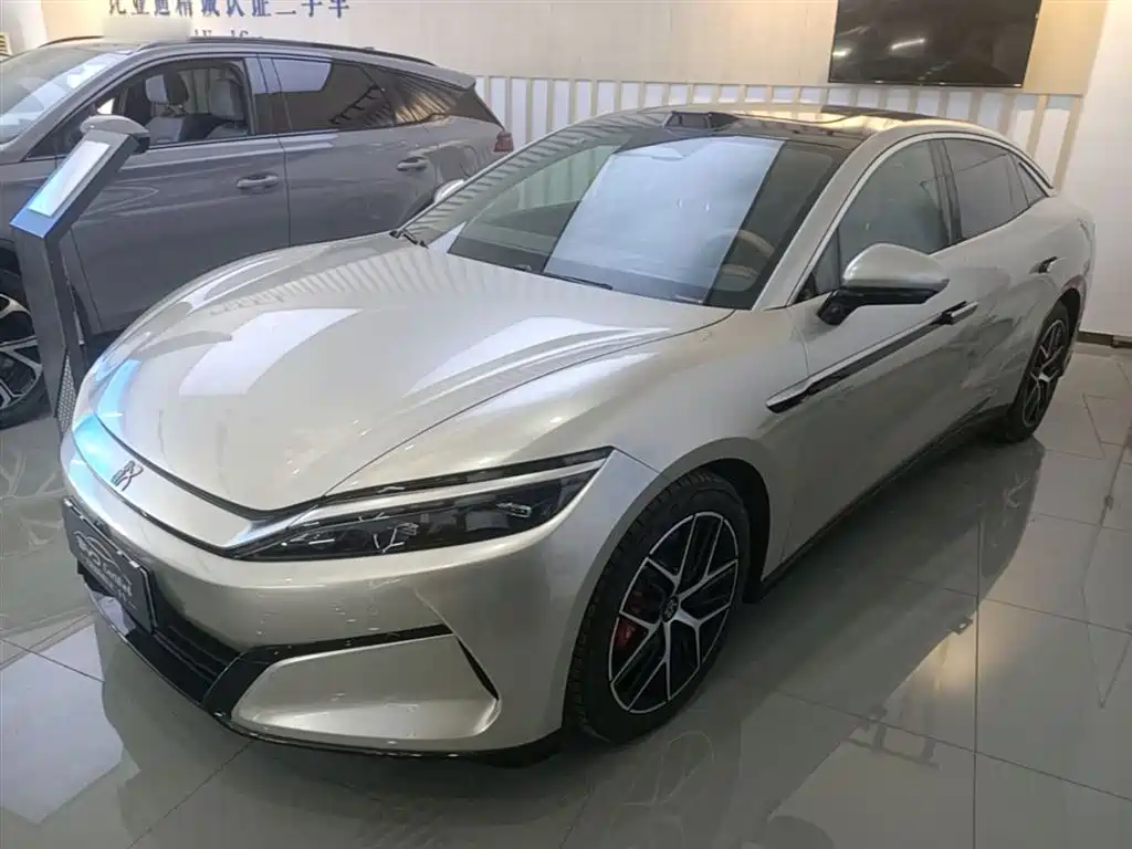 Byd 汉L 2025