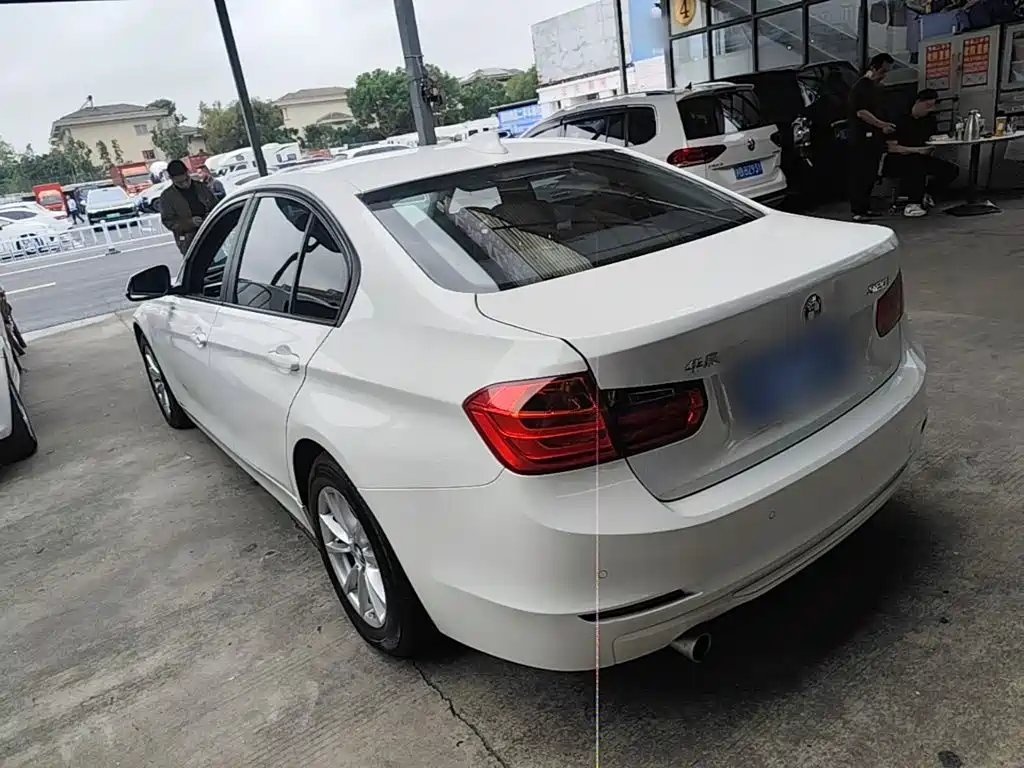 BMW 3 Series — миниатюра 5