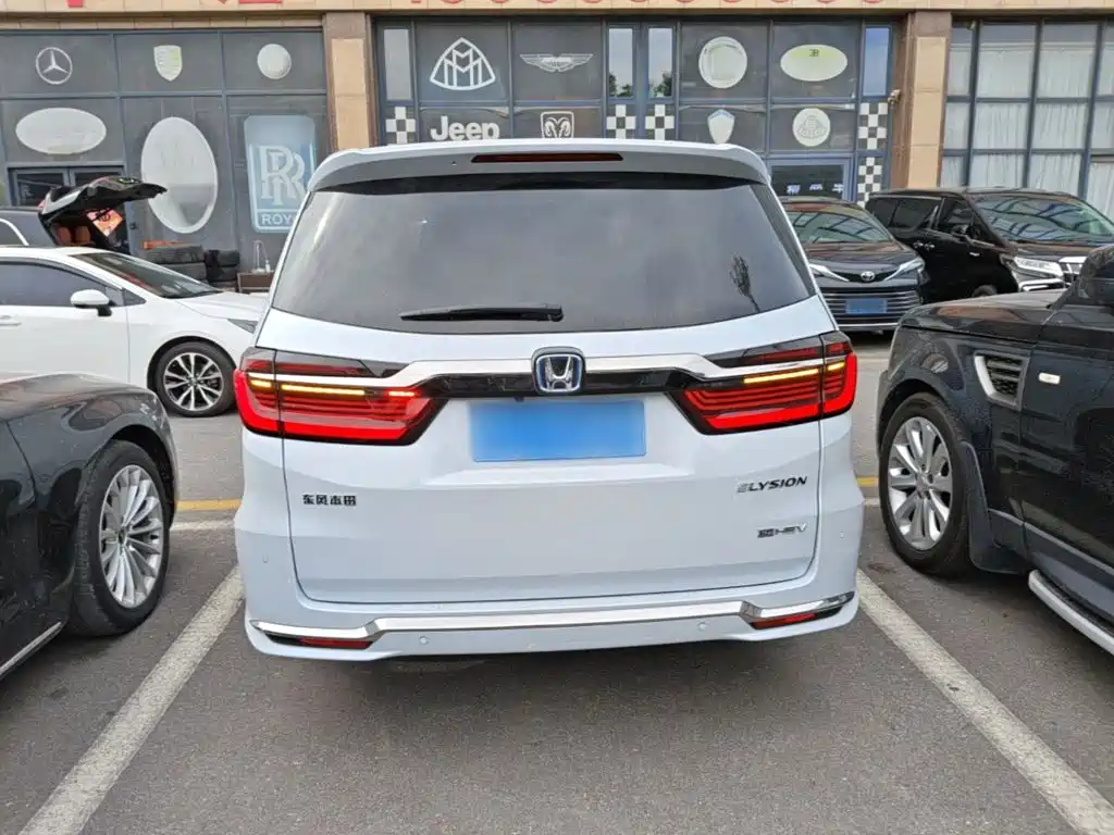 Honda Elysion — миниатюра 6