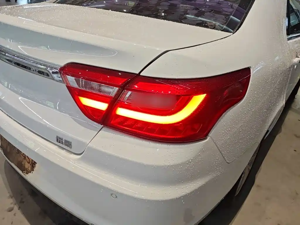 Geely Vision — миниатюра 8