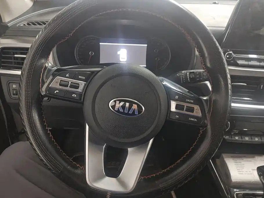 Kia Sportage — миниатюра 15