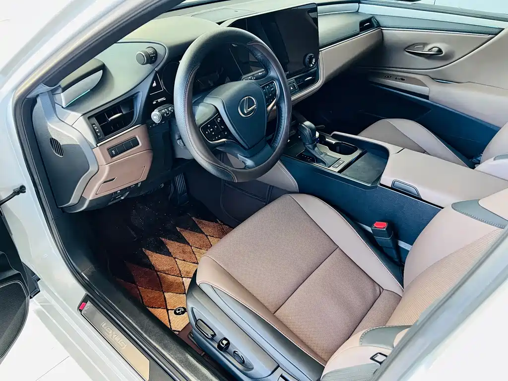 Lexus ES — миниатюра 7