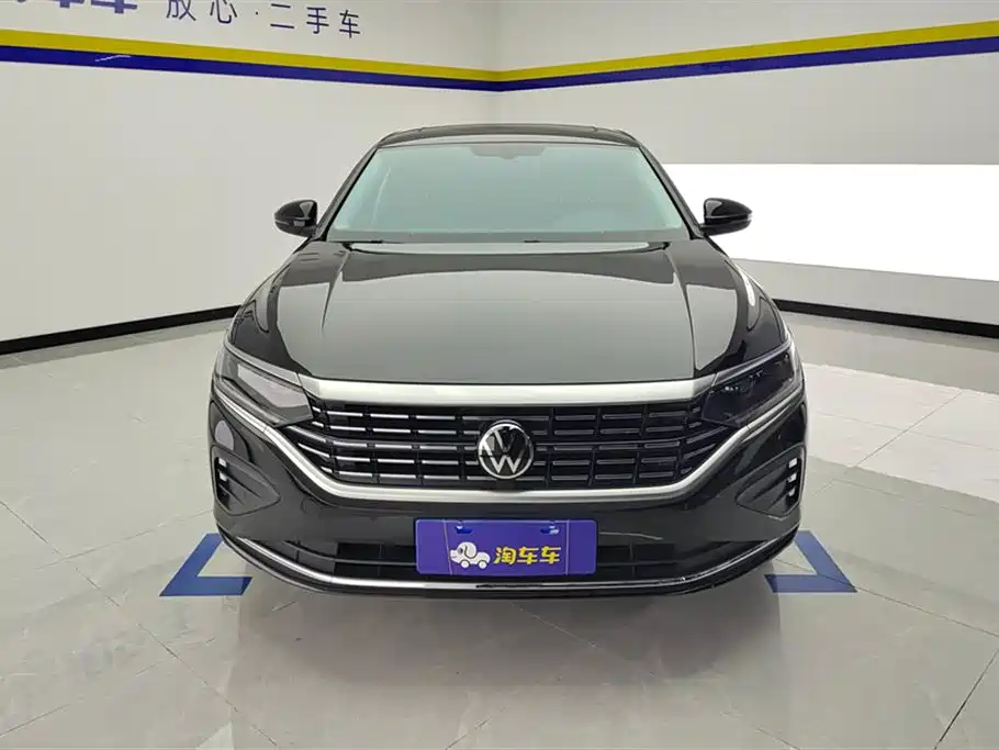 Volkswagen Passat 2025 330TSI Elite