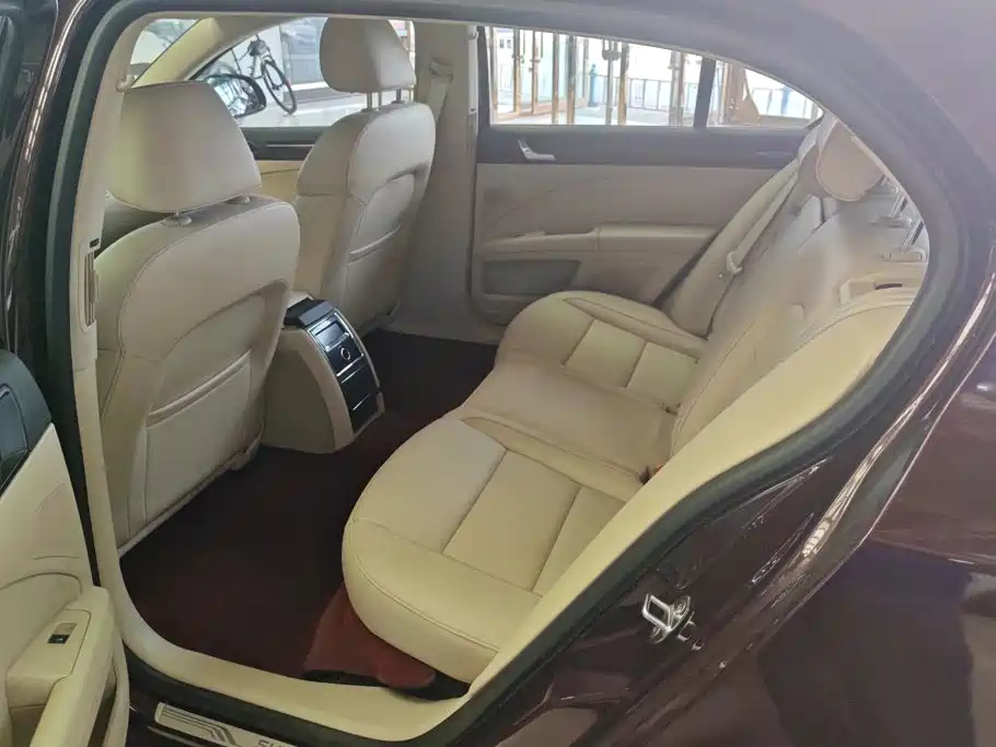 Skoda Superb — миниатюра 11