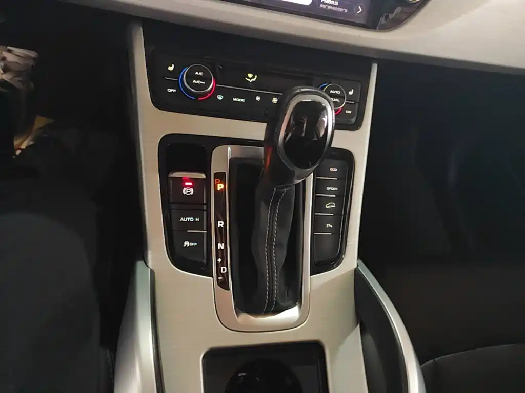 Geely Boyue — миниатюра 14