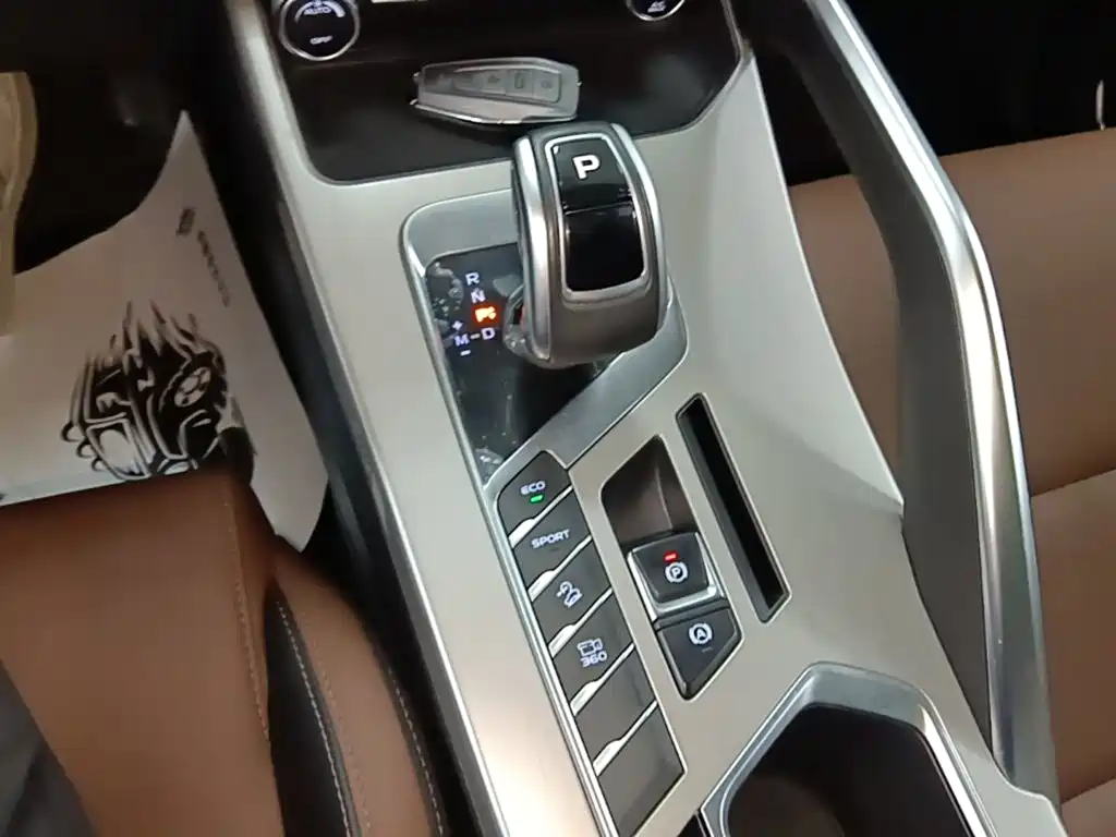 Geely Binyue — миниатюра 14