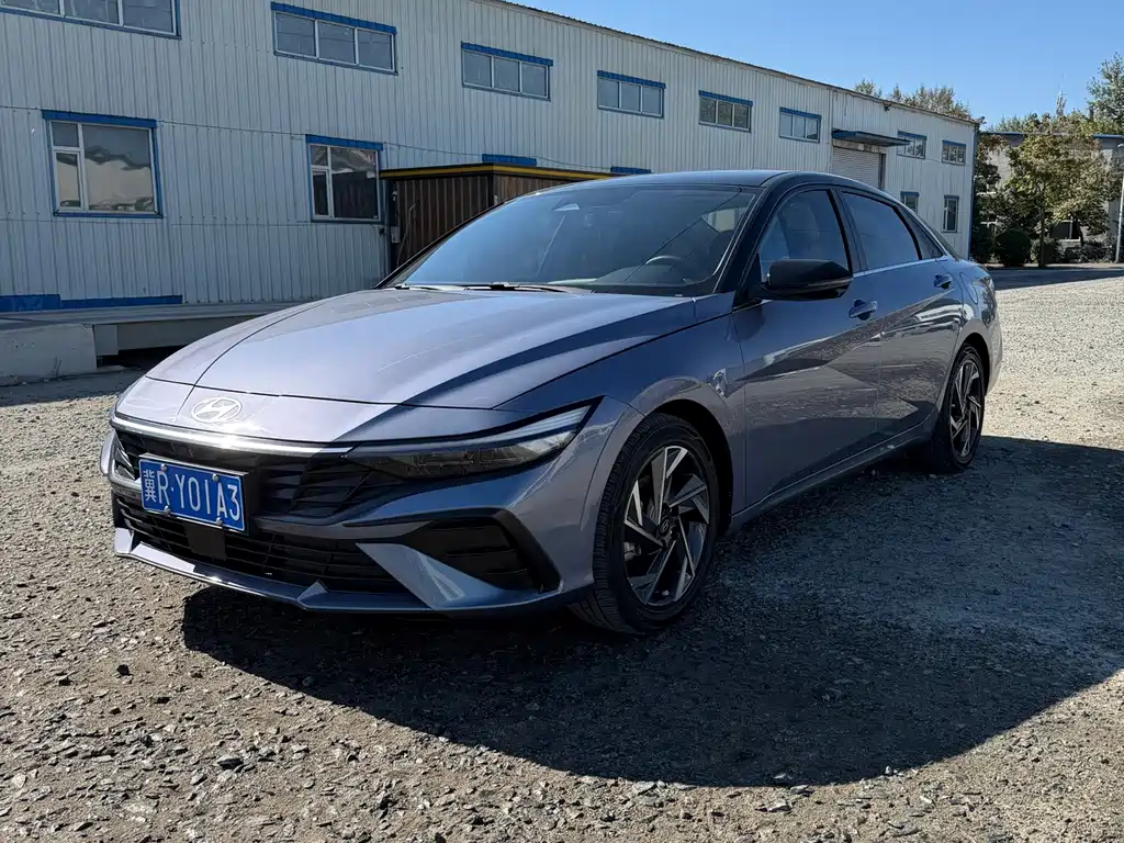 Hyundai Elantra — миниатюра 3