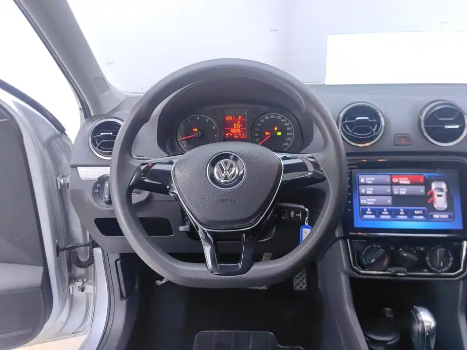 Volkswagen Jetta — миниатюра 15