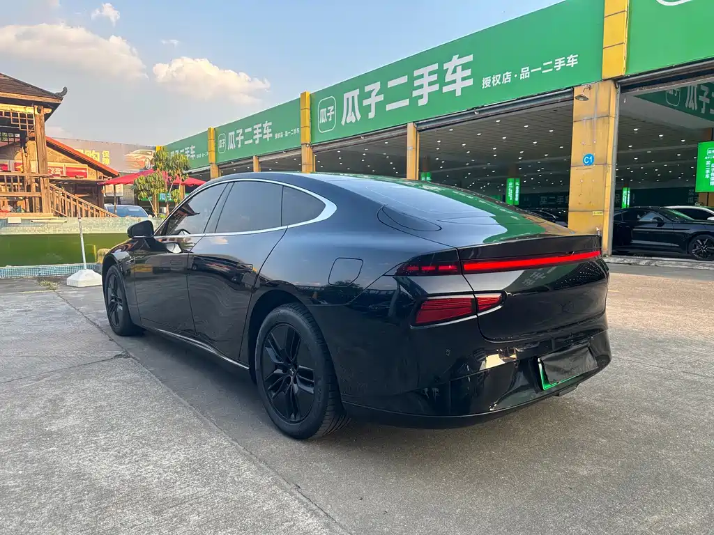 XPeng P7 — миниатюра 9