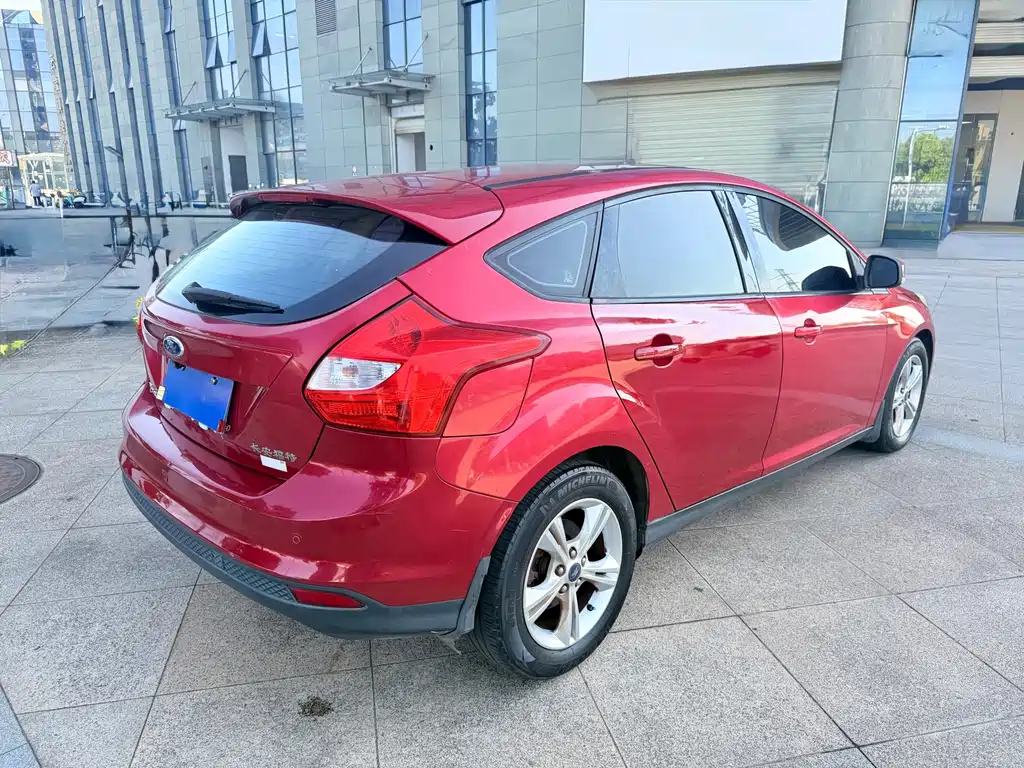 Ford Focus — миниатюра 6