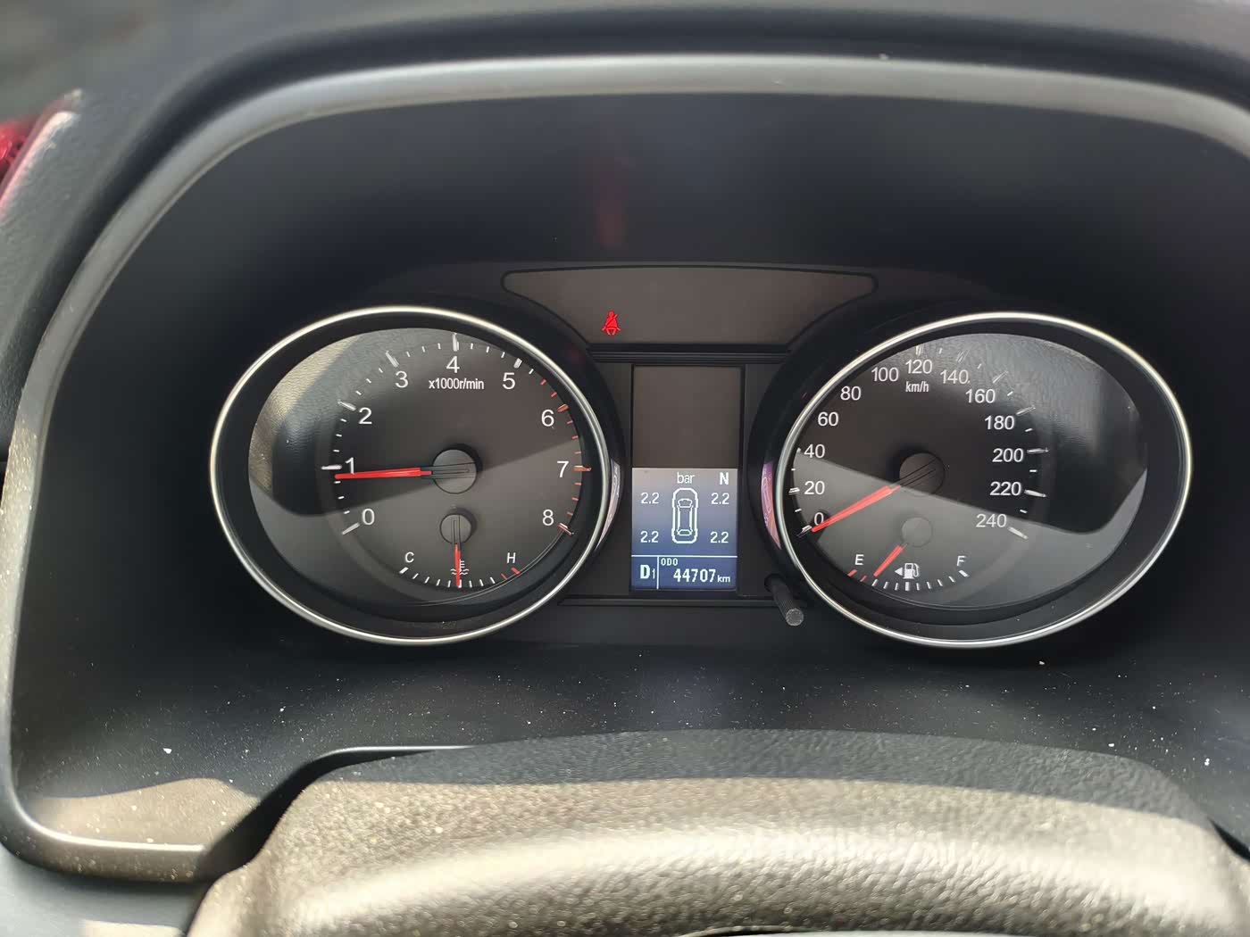 Haval Haval M6 1.5 л 2022 г. Белый, пробег 44000 км