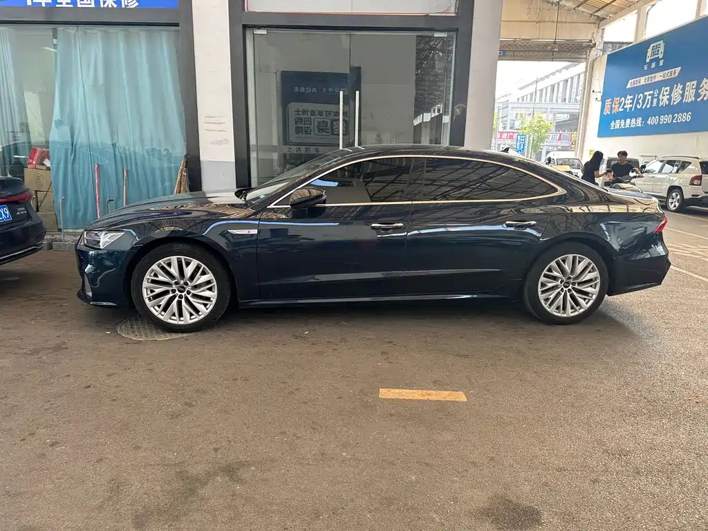 Audi A7L — миниатюра 3