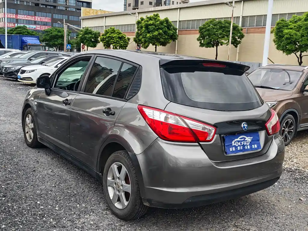 Venucia R50 — миниатюра 6