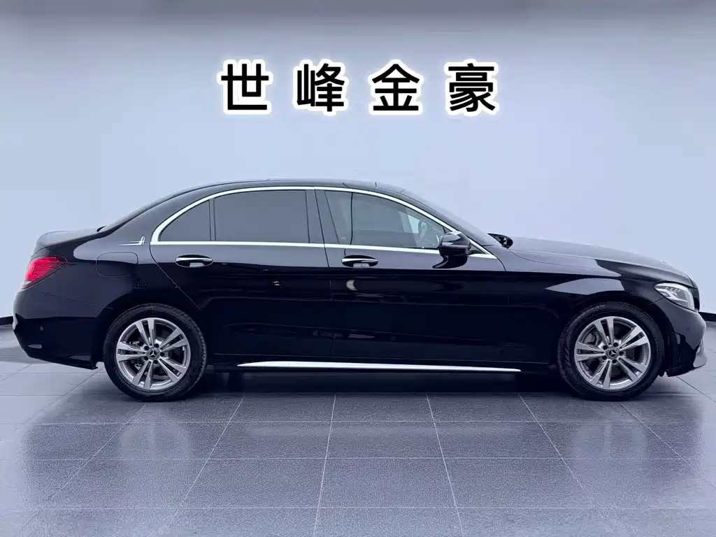 Mercedes-Benz C-Class — миниатюра 20