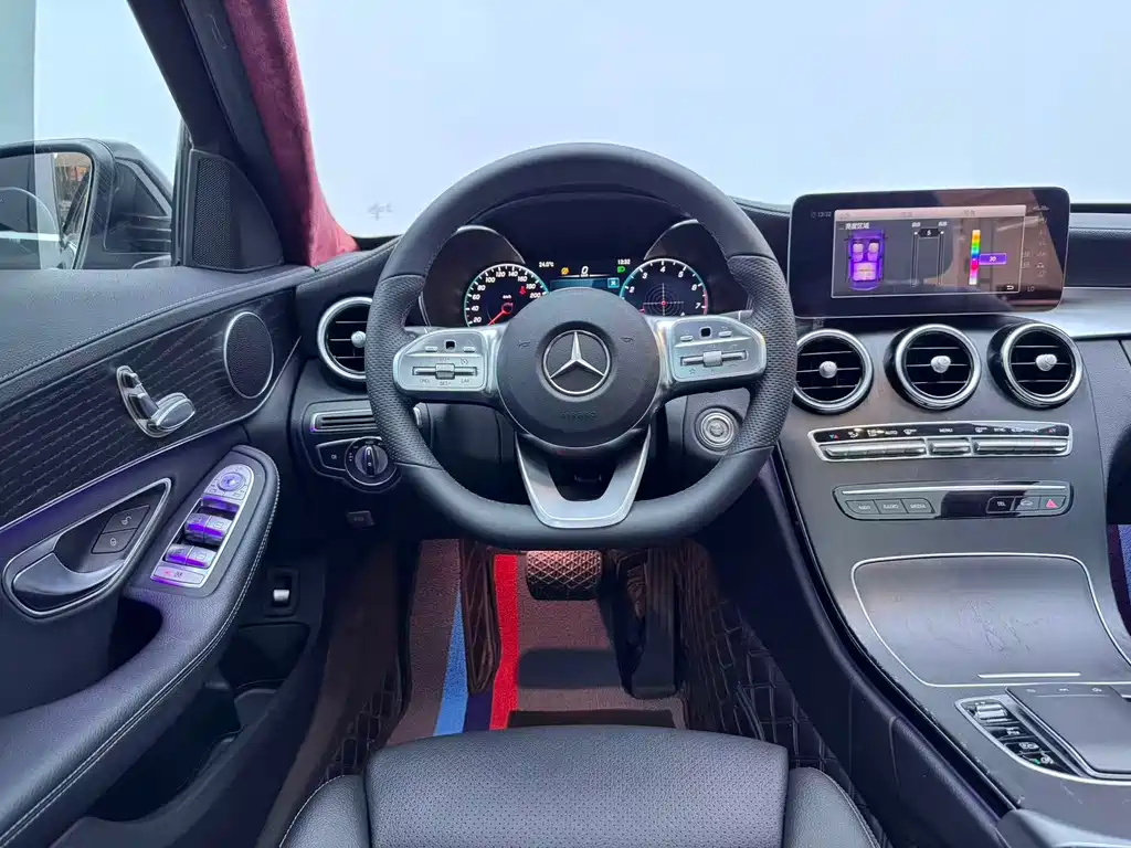 Mercedes-Benz C-Class — миниатюра 12