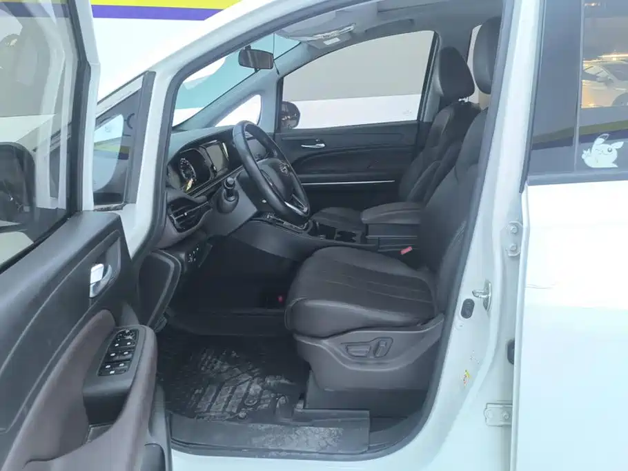 GAC Motor Trumpchi M6 — миниатюра 9