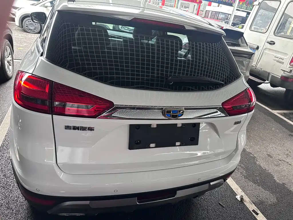 Geely Boyue — миниатюра 10