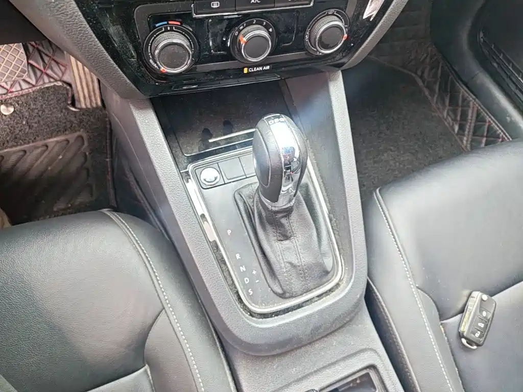 Volkswagen Sagitar — миниатюра 14