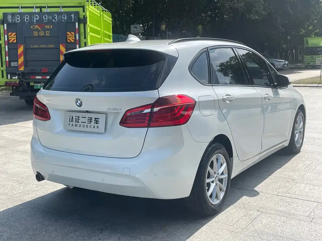 BMW 2 Series Active Tourer — миниатюра 7
