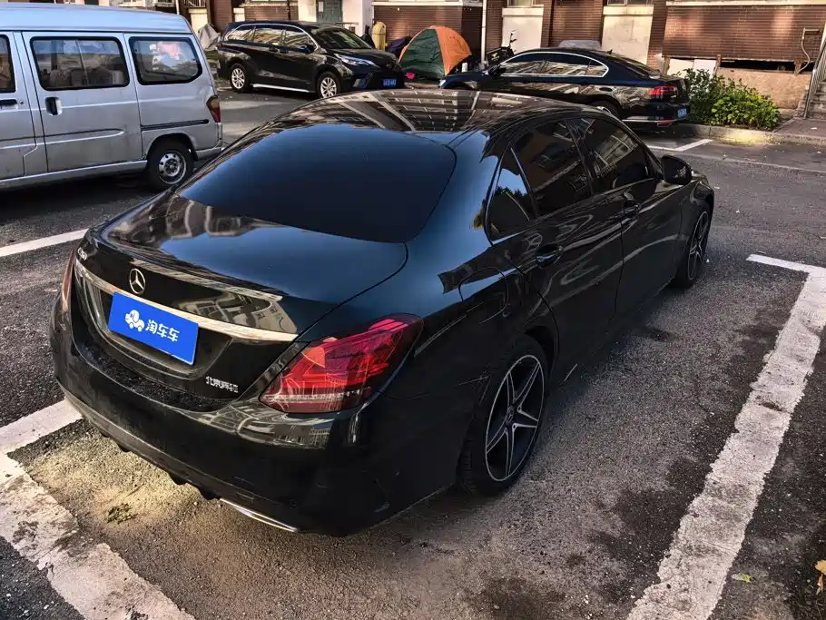 Mercedes-Benz C-Class — миниатюра 3