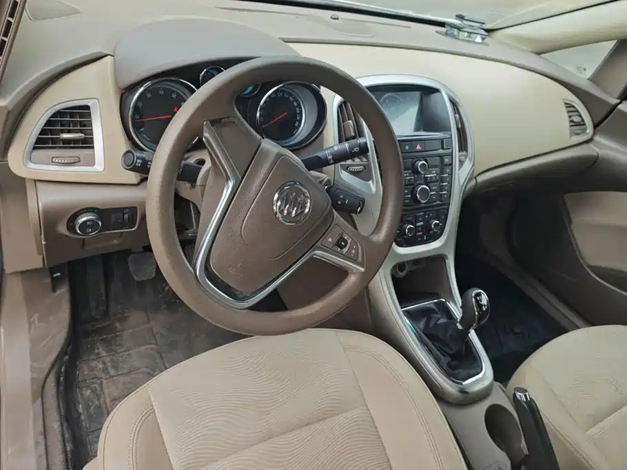 Buick Excelle — миниатюра 12