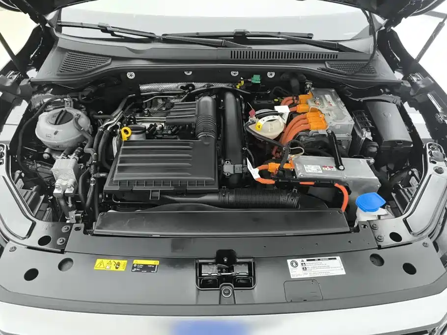 Volkswagen 帕萨特插电混动 — миниатюра 10
