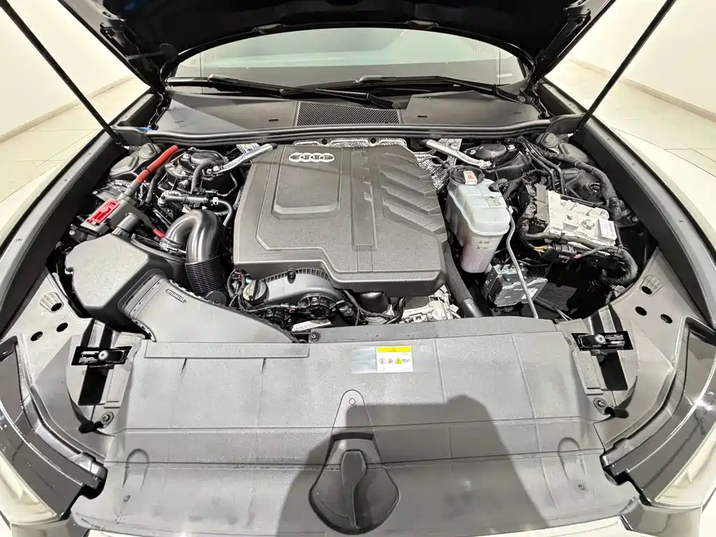 Audi A6L — миниатюра 12