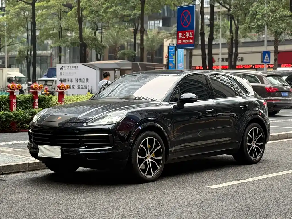 Porsche Cayenne 2022