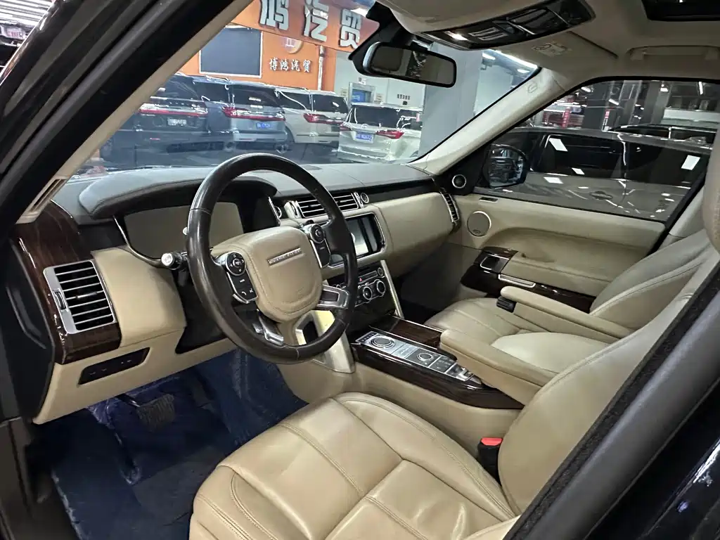 Land Rover Range Rover — миниатюра 7