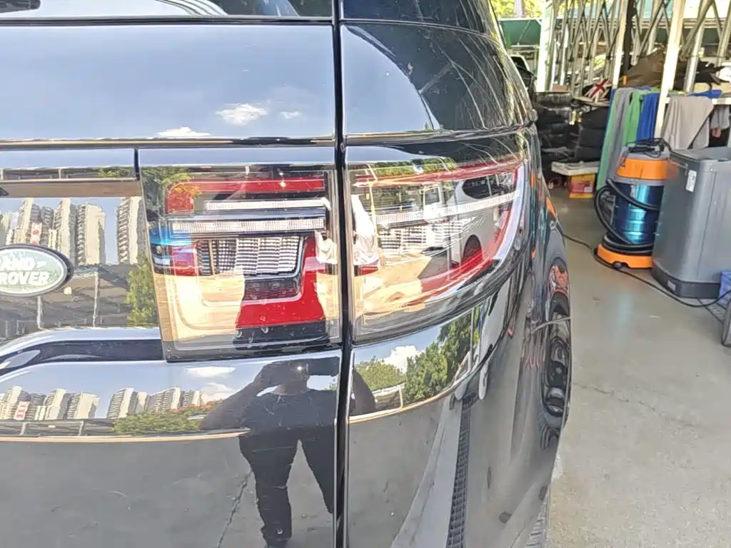 Land Rover Discovery Sport — миниатюра 8