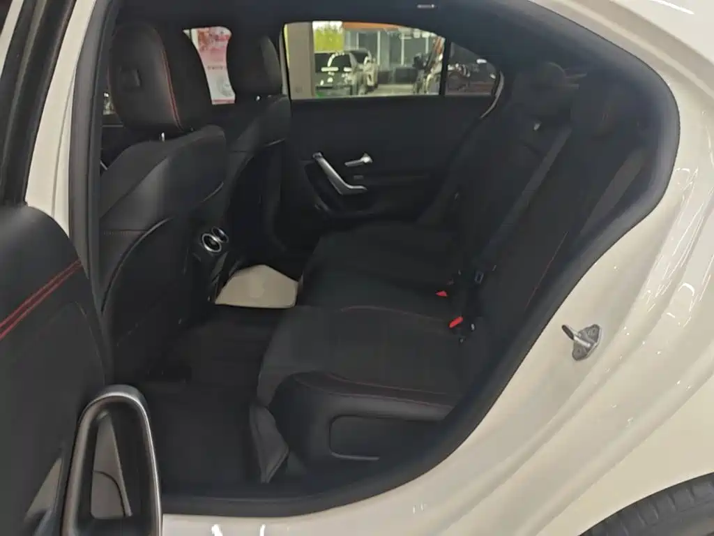 Mercedes-Benz A-Class — миниатюра 17