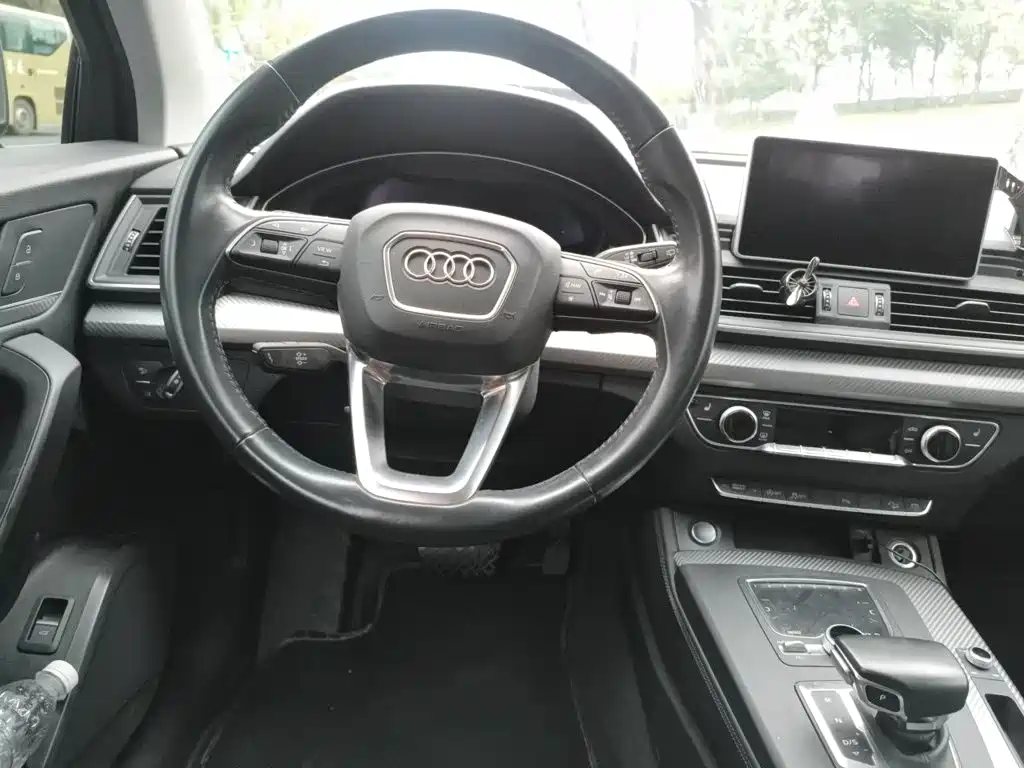 Audi Q5L — миниатюра 11