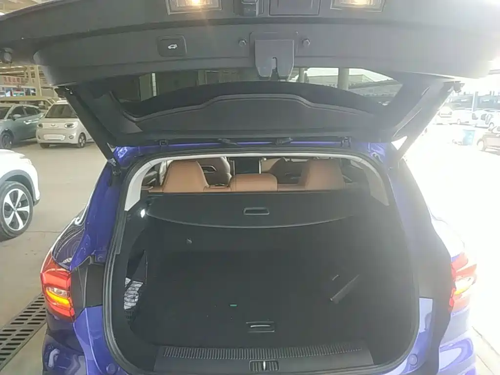Roewe MARVEL X — миниатюра 19