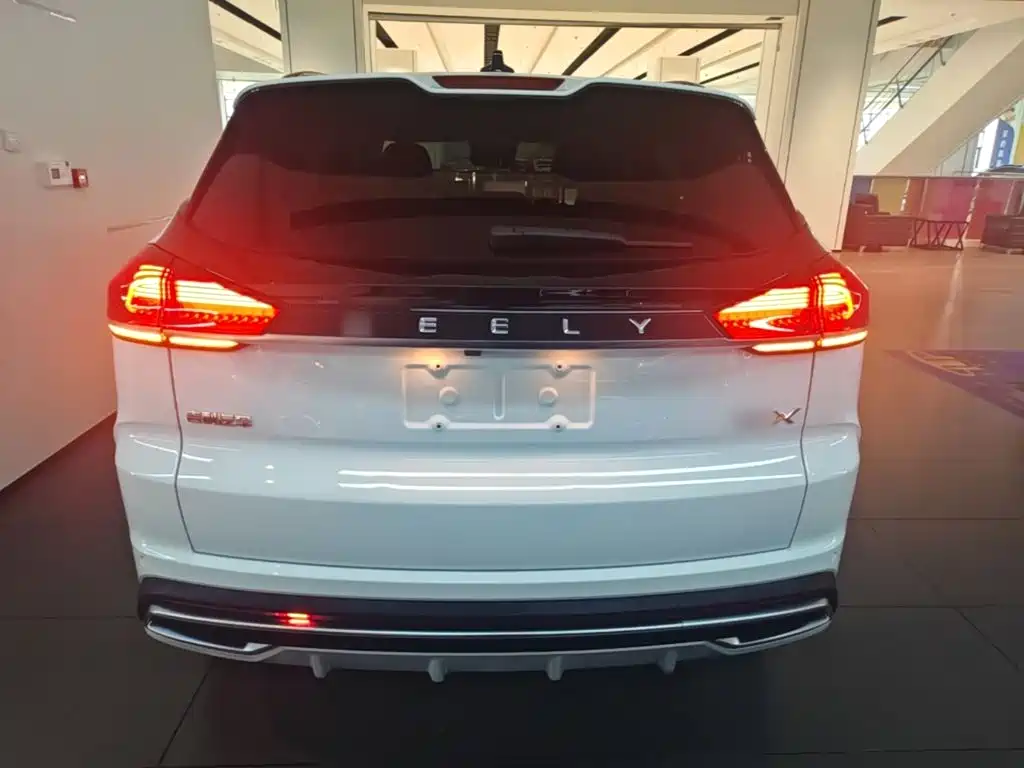 Geely Boyue — миниатюра 6