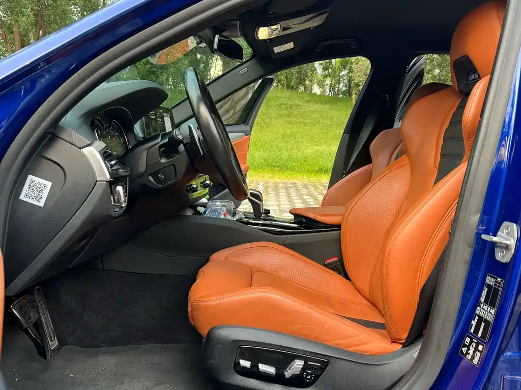 BMW M5 — миниатюра 2