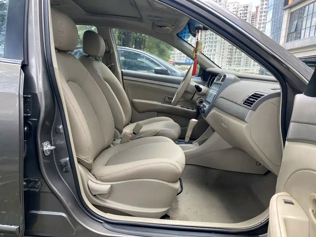 Nissan Sylphy — миниатюра 16