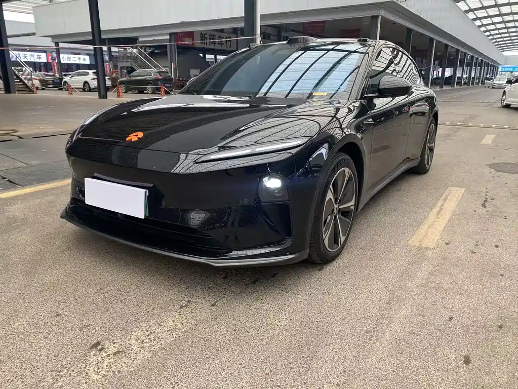 NIO NIO ET5T