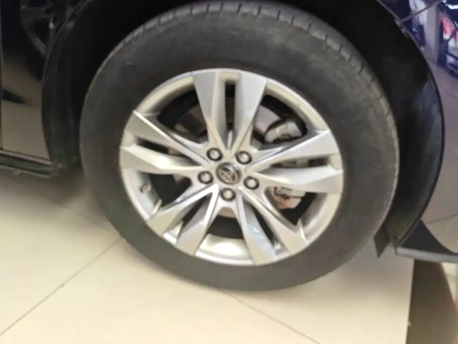 Toyota Sienna — миниатюра 6