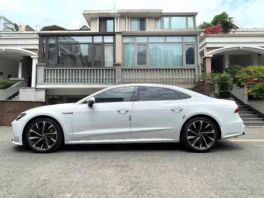 Audi A7L — миниатюра 8