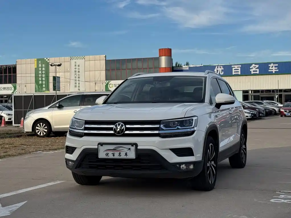 Volkswagen Tharu