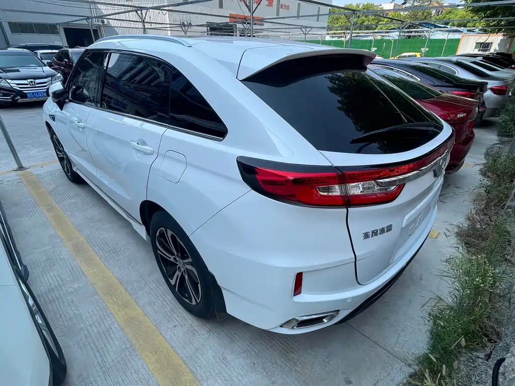 Honda UR-V — миниатюра 8