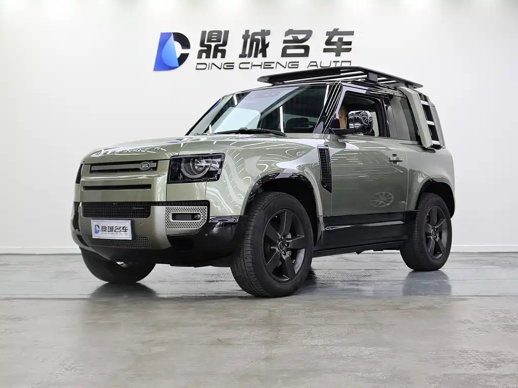 LAND ROVER DEFENDER