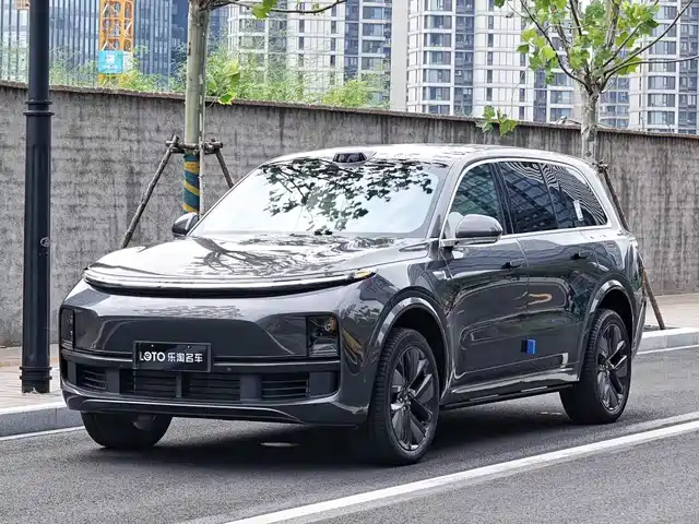 IDEAL CAR IDEAL L9 2025